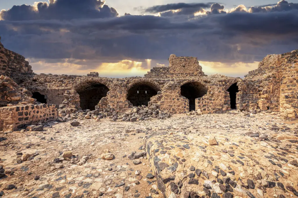 Vaulted rooms around the courtyard of Qal’at Unaiza