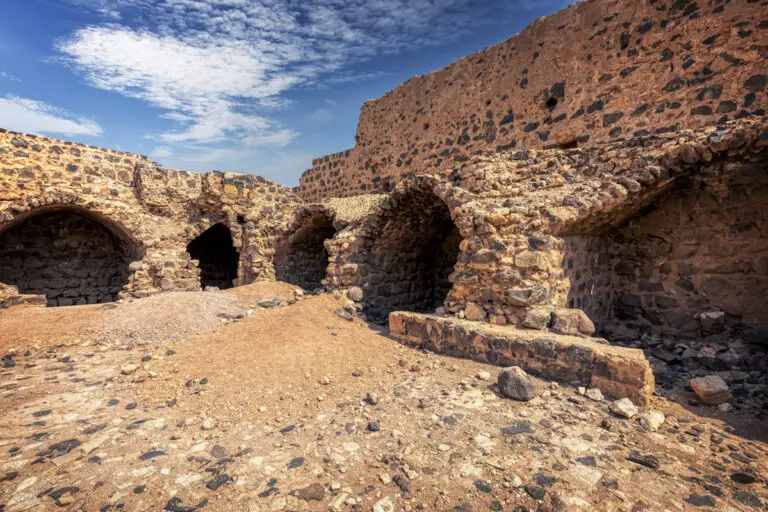 Qal'at 'Unaiza-16