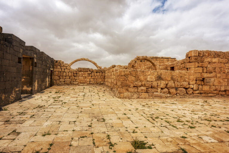 Qasr Al-Hallabat-01