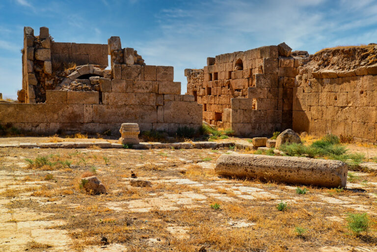 Qasr Al-Qastal-05