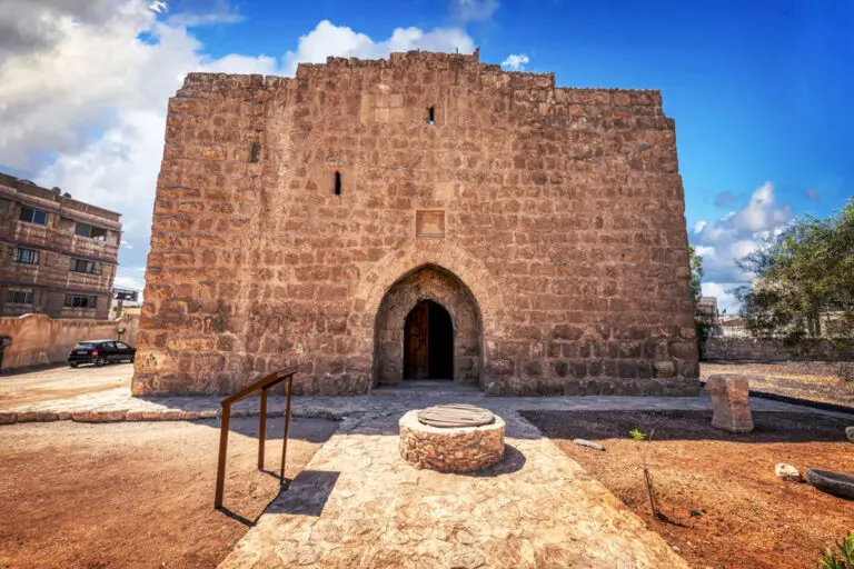 Qasr Shebib-01