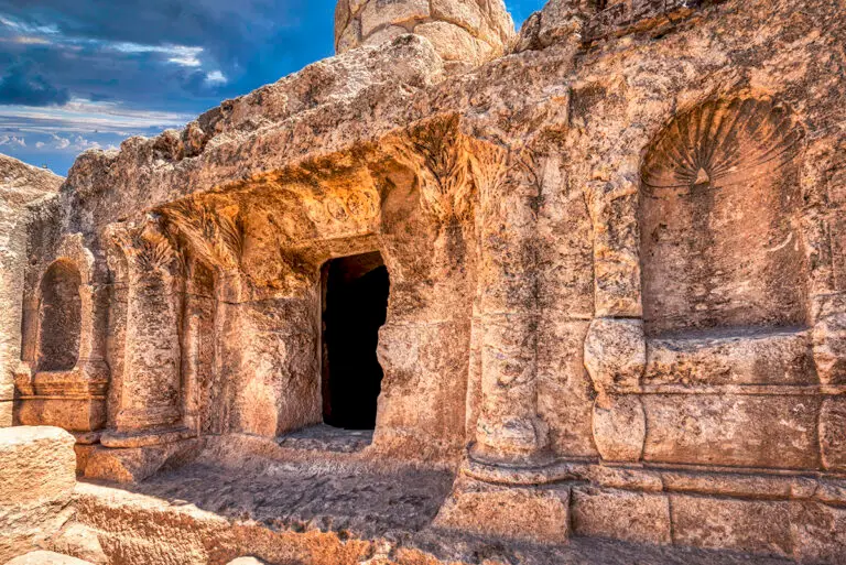 Seven Sleepers Cave-04s