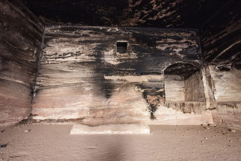 Silent Chamber: 360° Inside the Tomb of the Roman Soldier