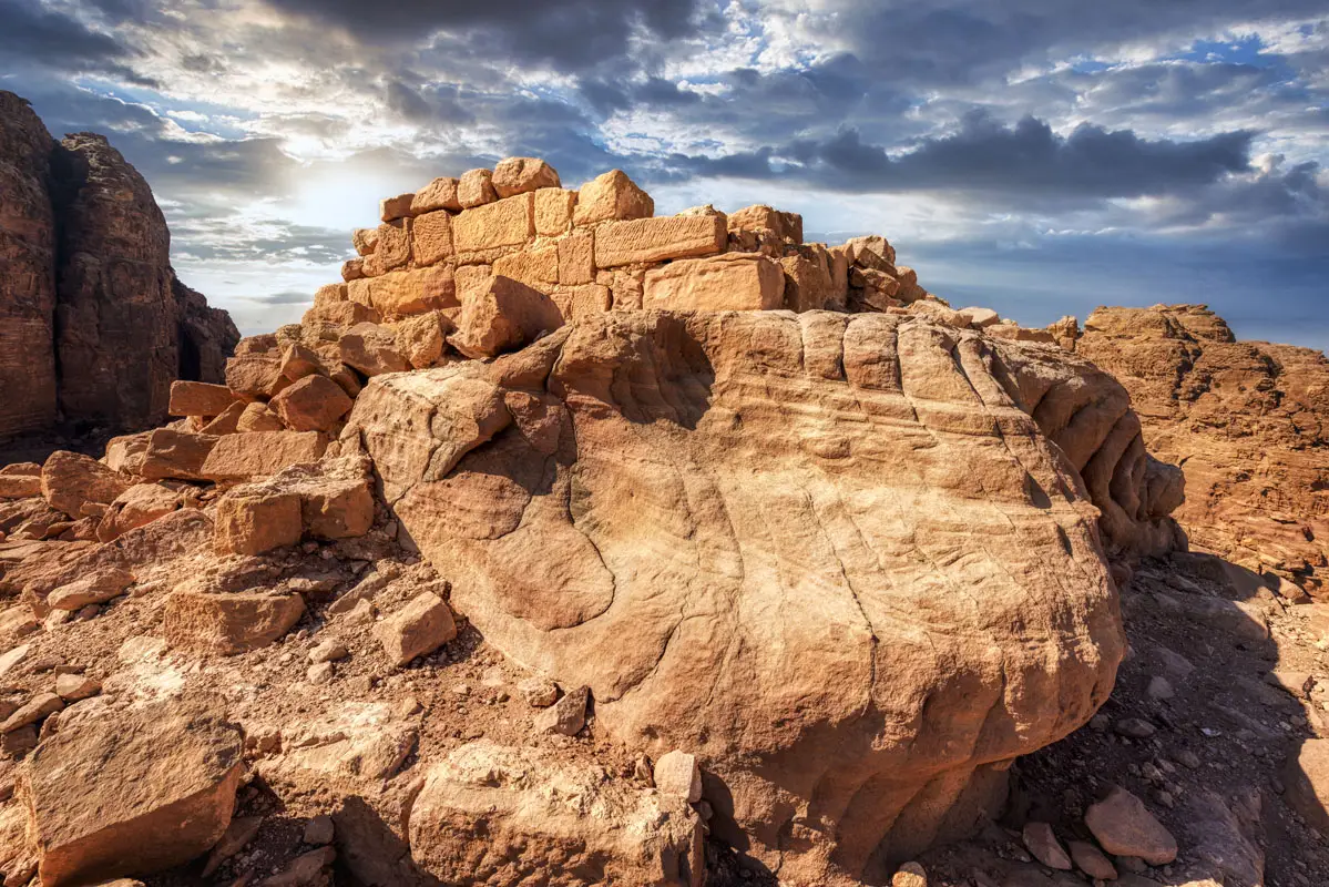 Al-Habis: A Crusader Fort above Petra in Photos | Ancient Jordan