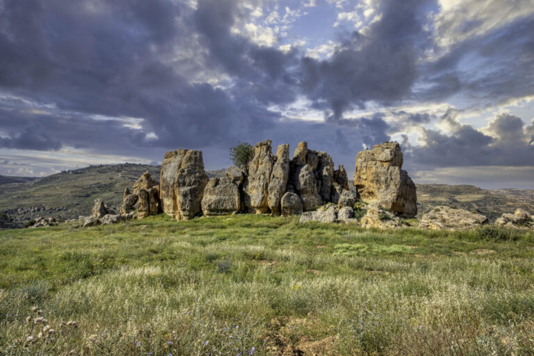 Hesban Rocks: A 360° Panorama of Prehistoric Stone Monuments near Tell Hisban