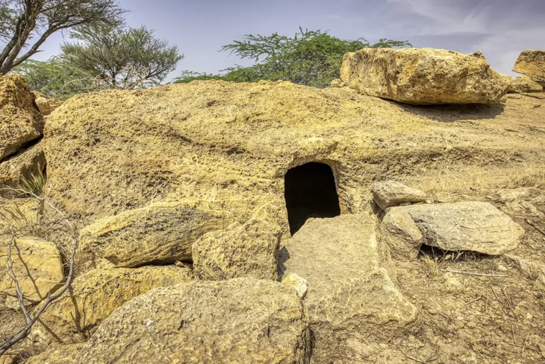 Damiya Dolmen Field