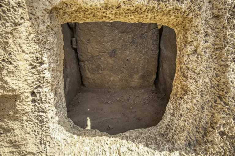 Damiya Dolmen Field