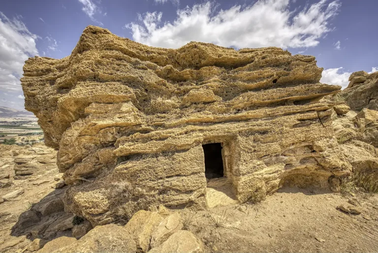 Damiya Dolmen Field
