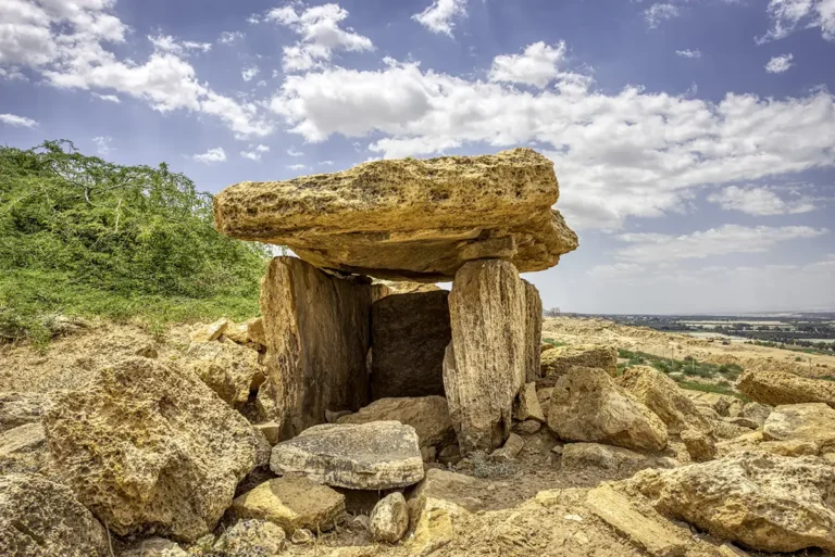 Damiya Dolmen Field