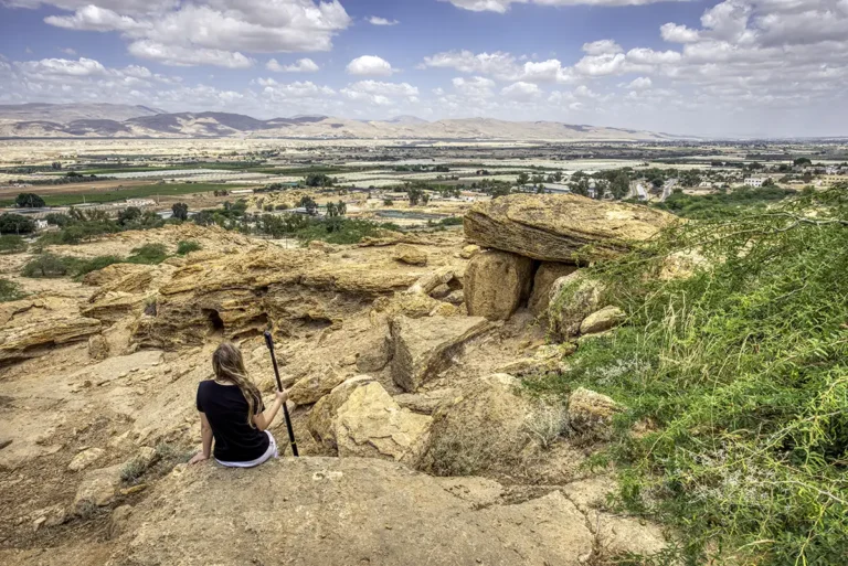 Damiya Dolmen Field