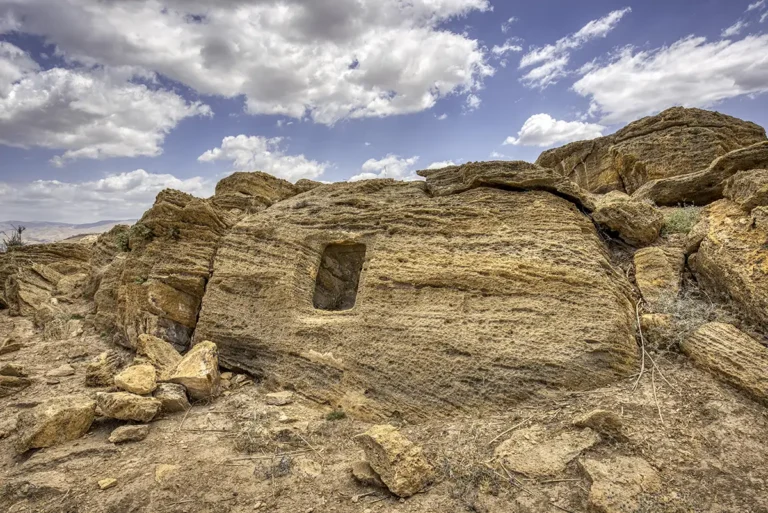 Damiya Dolmen Field