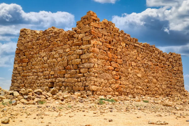 Qasr Abu El-Kharaq-04