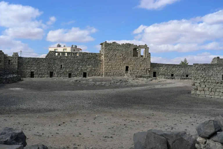 Qasr Azraq Architectural Features: Walls, Courtyard, and Stone Doors