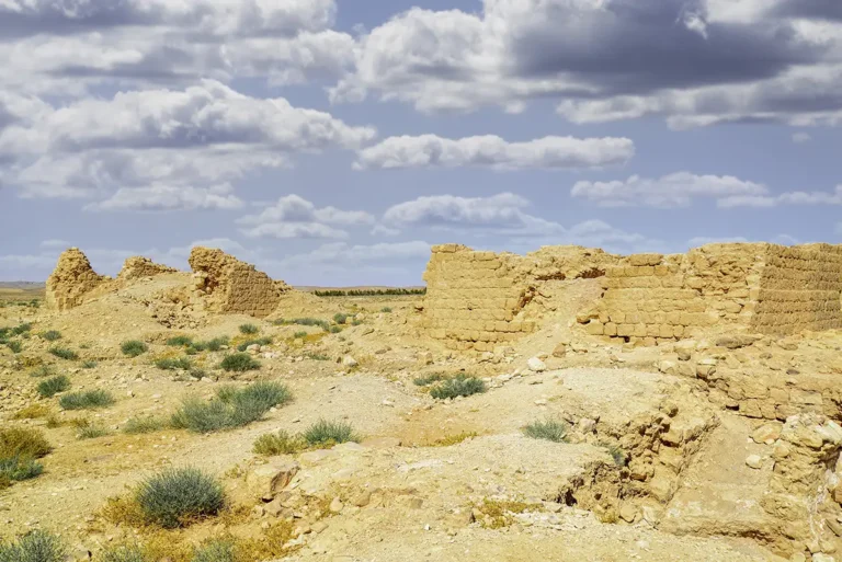 Dusaq Palace