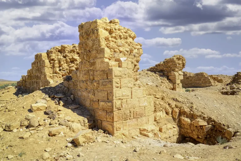 Dusaq Palace