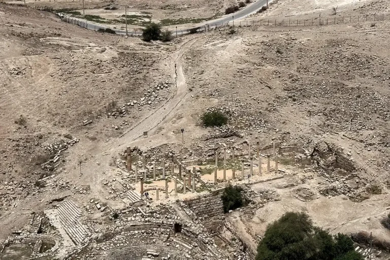Acropolis (Tell al-Husn)