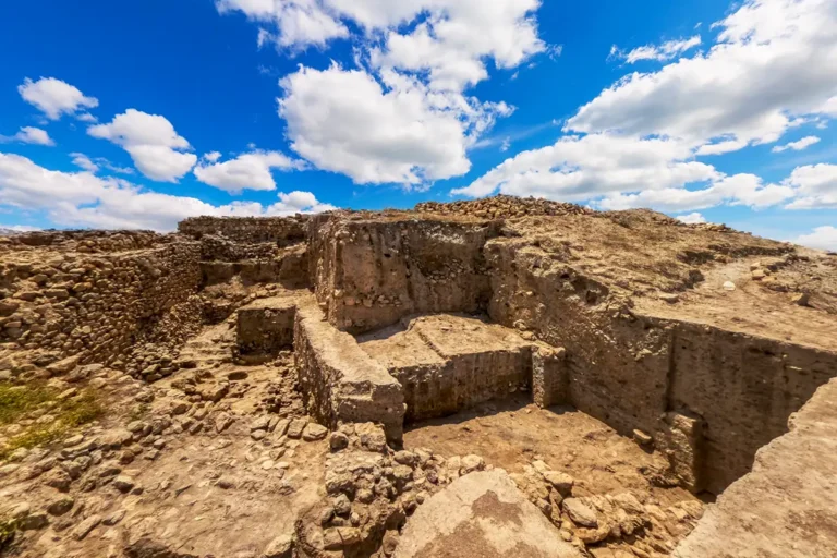 Acropolis (Tell al-Husn)