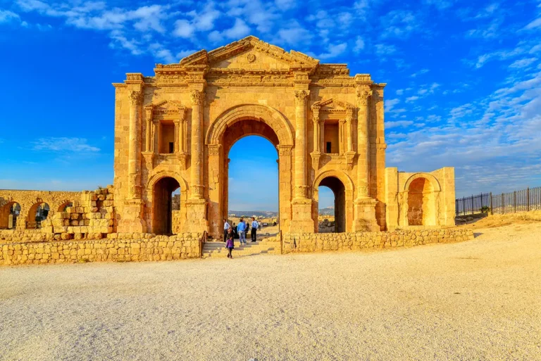 Hadrians Arch